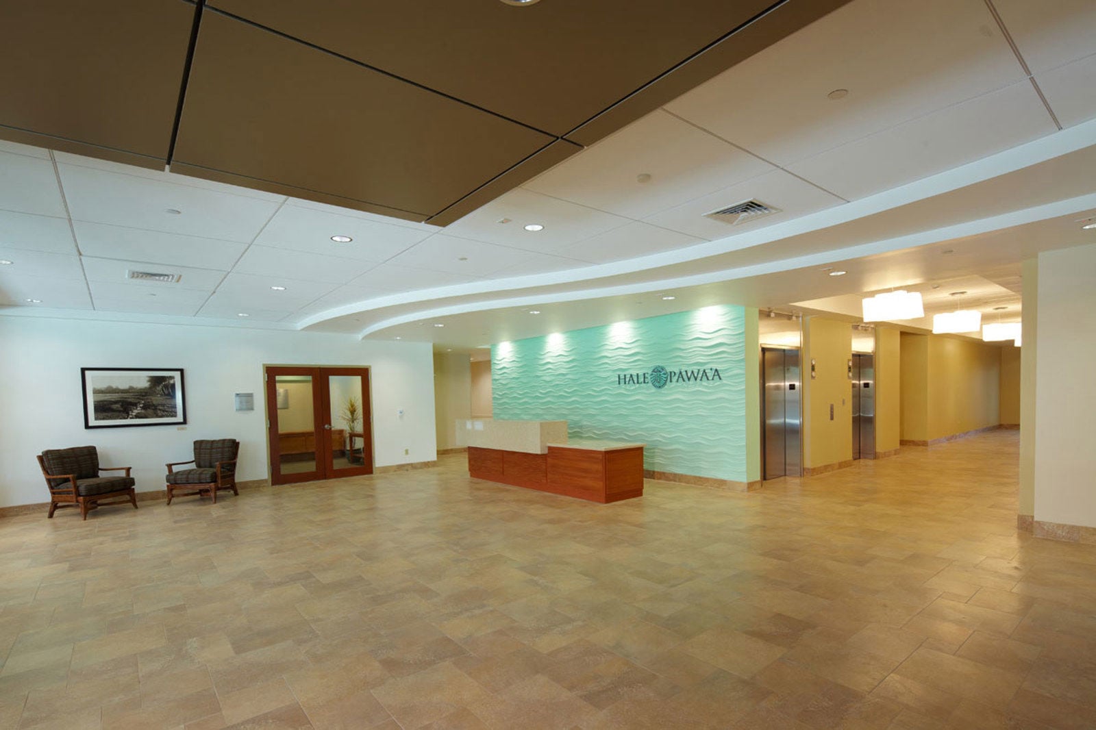 Hale Pawaa Lobby 1.JPG