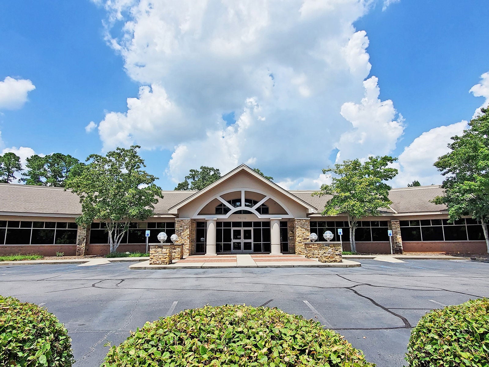 Crown Pointe 2020 002GL