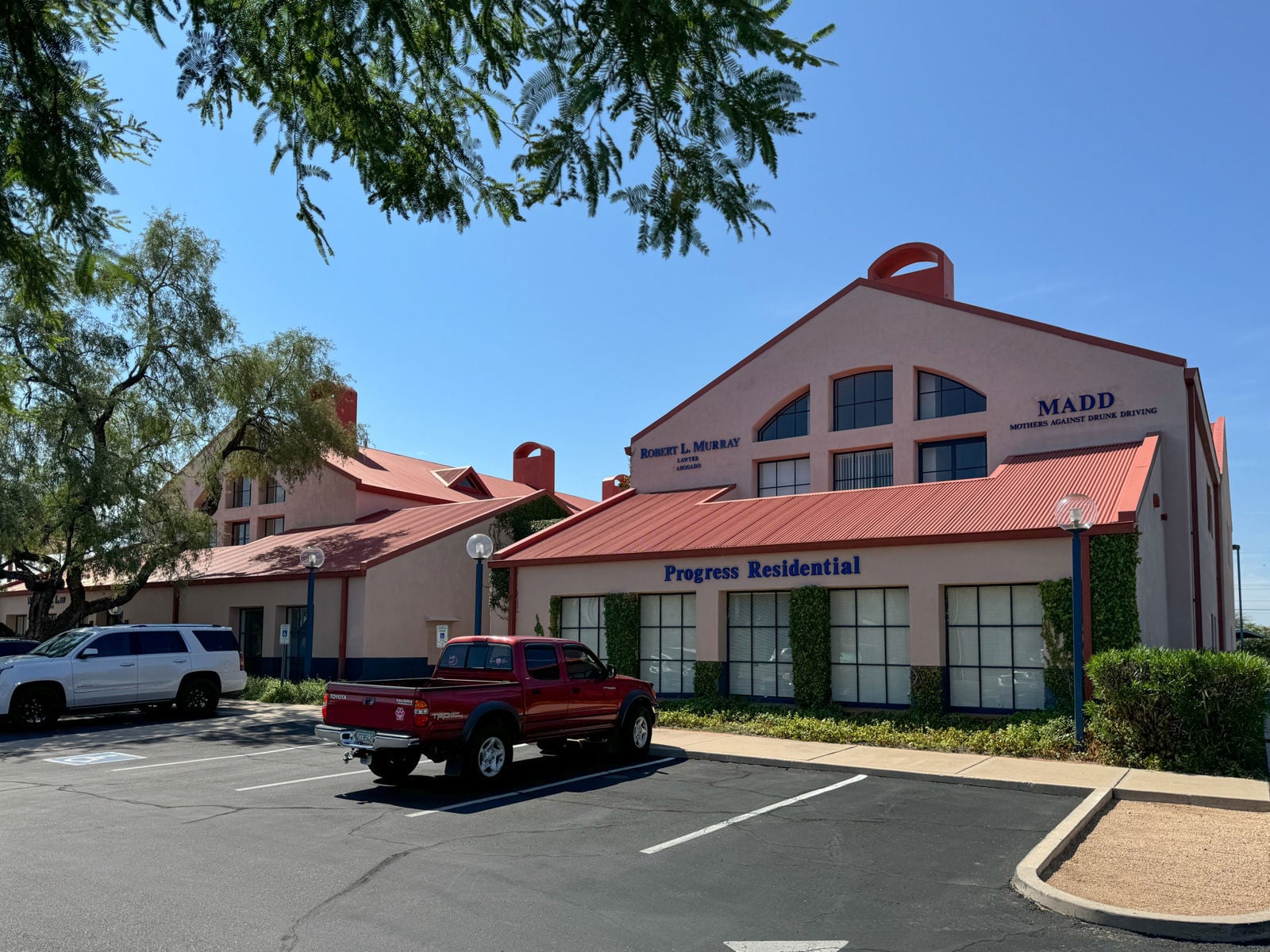 2730 E Broadway Blvd_cover