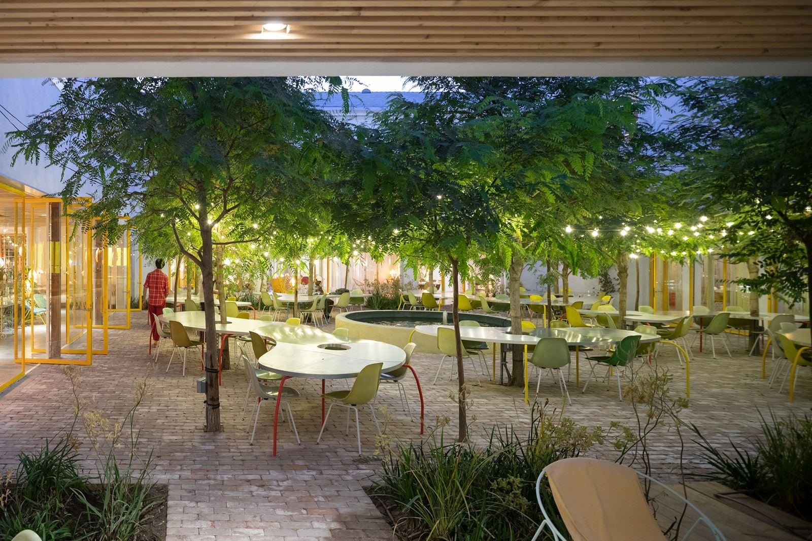 SH Hollywood SCA 5145 (1)