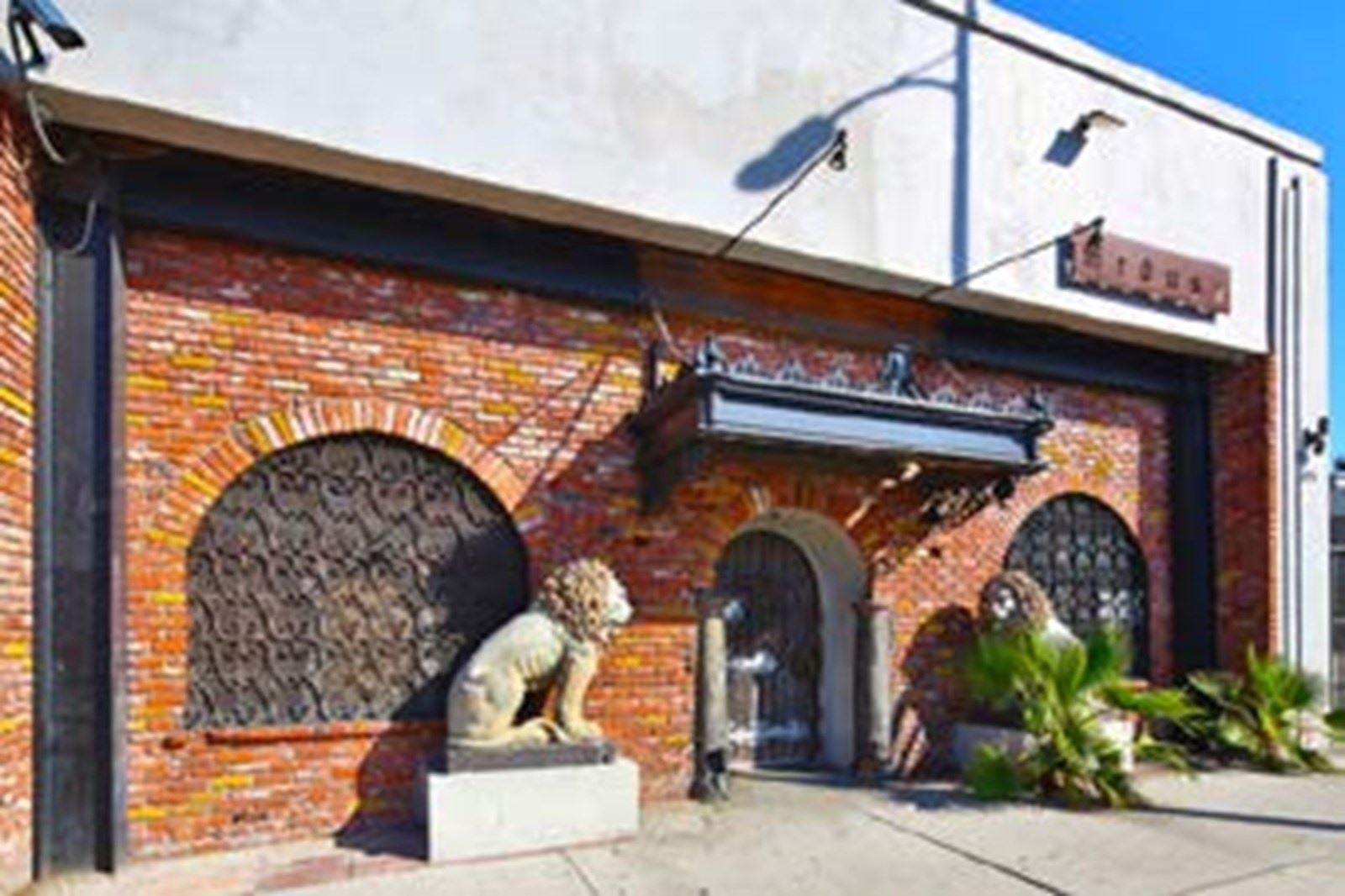 3211 Beverly Blvd._2