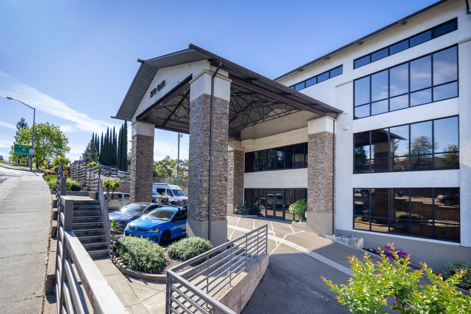 Exterior_2S1A0861-HDR