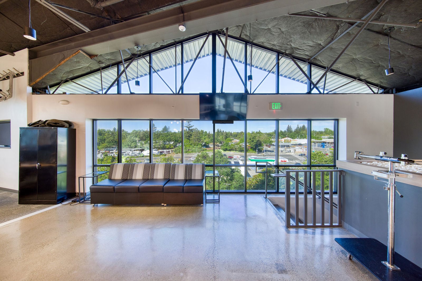 3rd Floor_2S1A1048_hdr