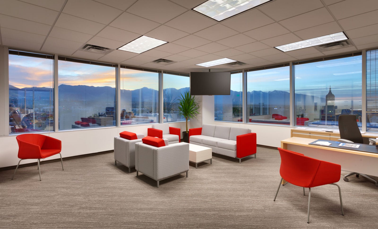 Ken Garff Tower 111 East Broadway - Image 4