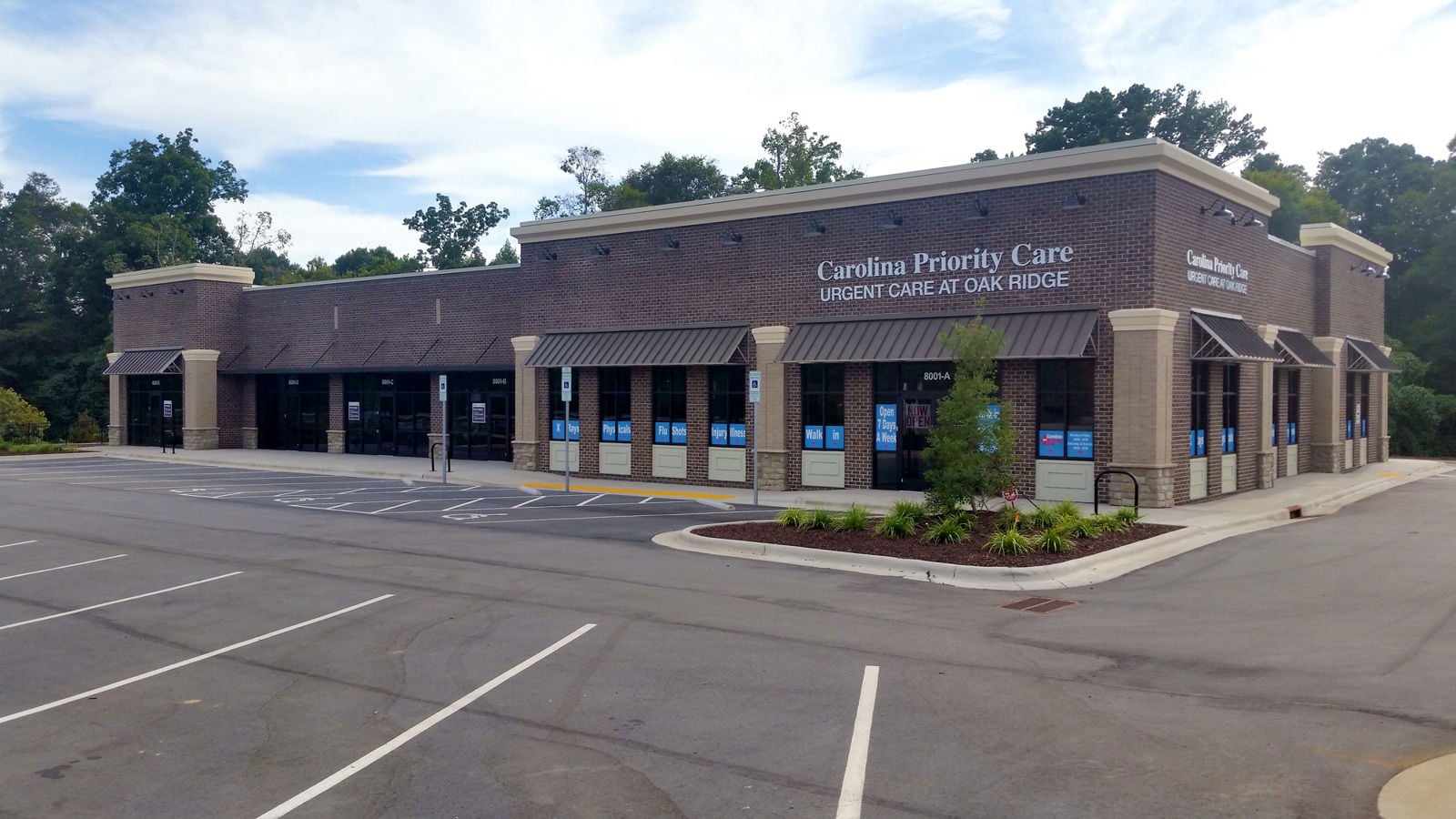 Oak-Ridge-Marketplace-Main-Photo