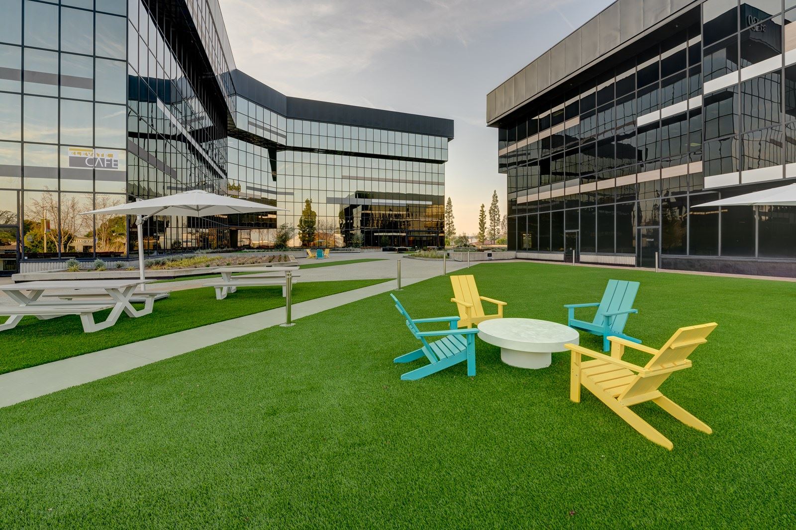 podium_groundlevel_03_06_07_08_09_10