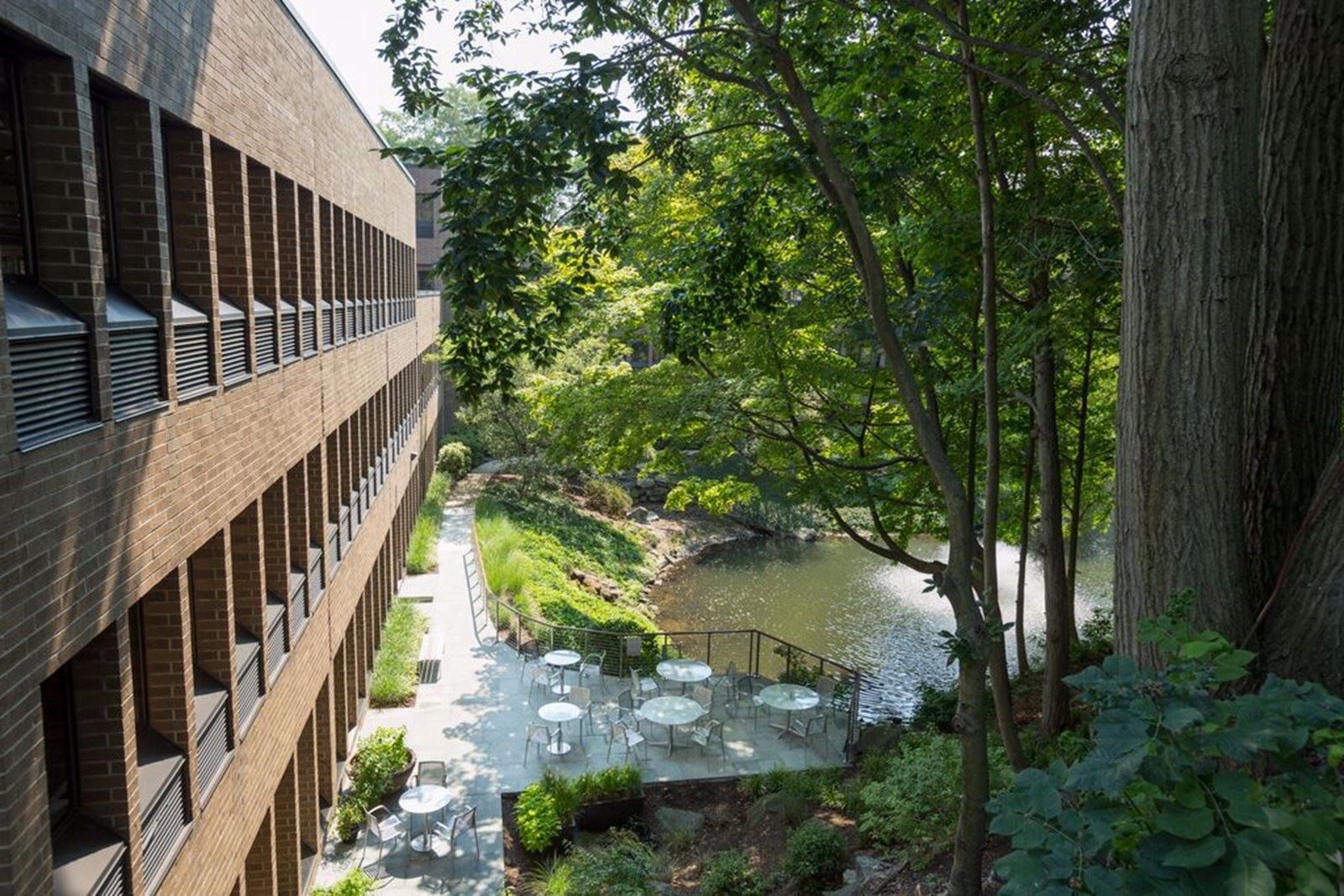 2 BipDA_s5O6UD5rVxiYyEStz2gAViiqrYOtlNqUpk1uo,8X7tVX63Zt4B6Rp7oX7mdDdwPQwDQ2BkI_gq8EHBEhw