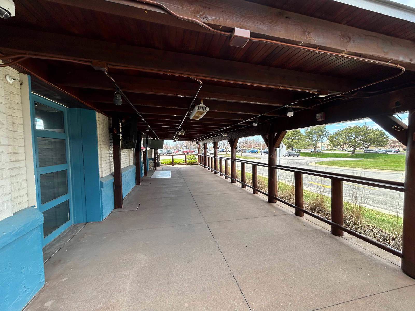 4570-University-Avenue-2.4