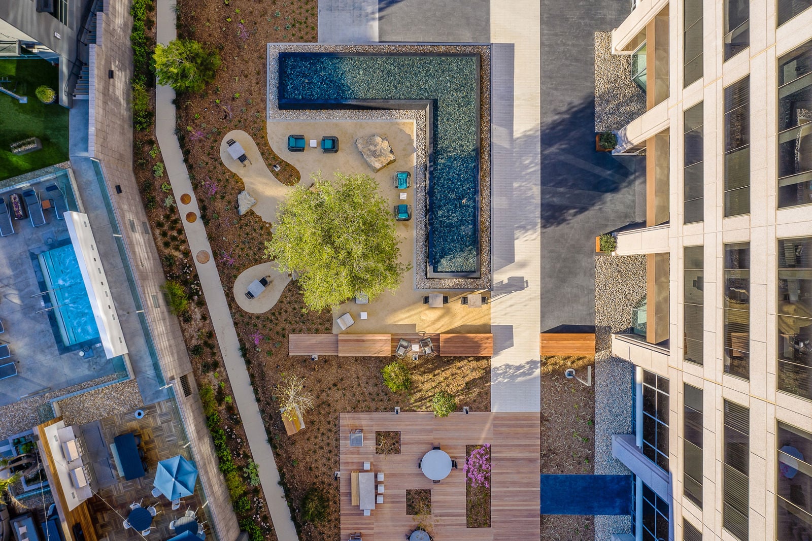 OET Courtyard 2