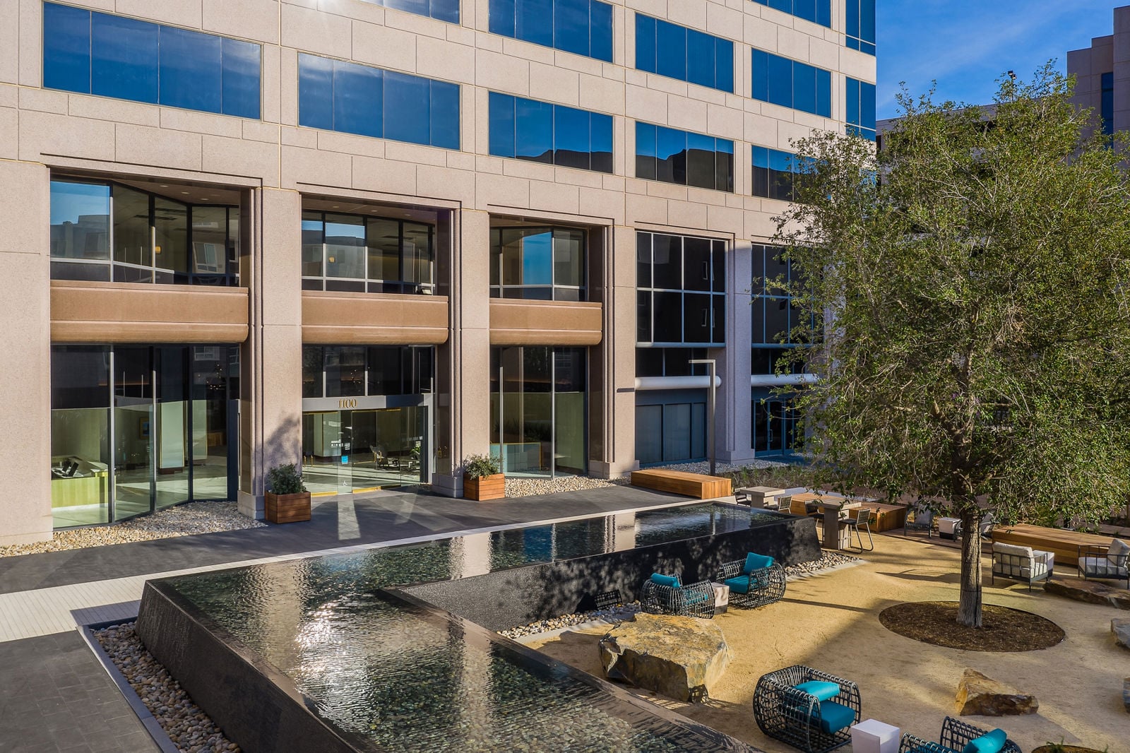 OET Courtyard 4