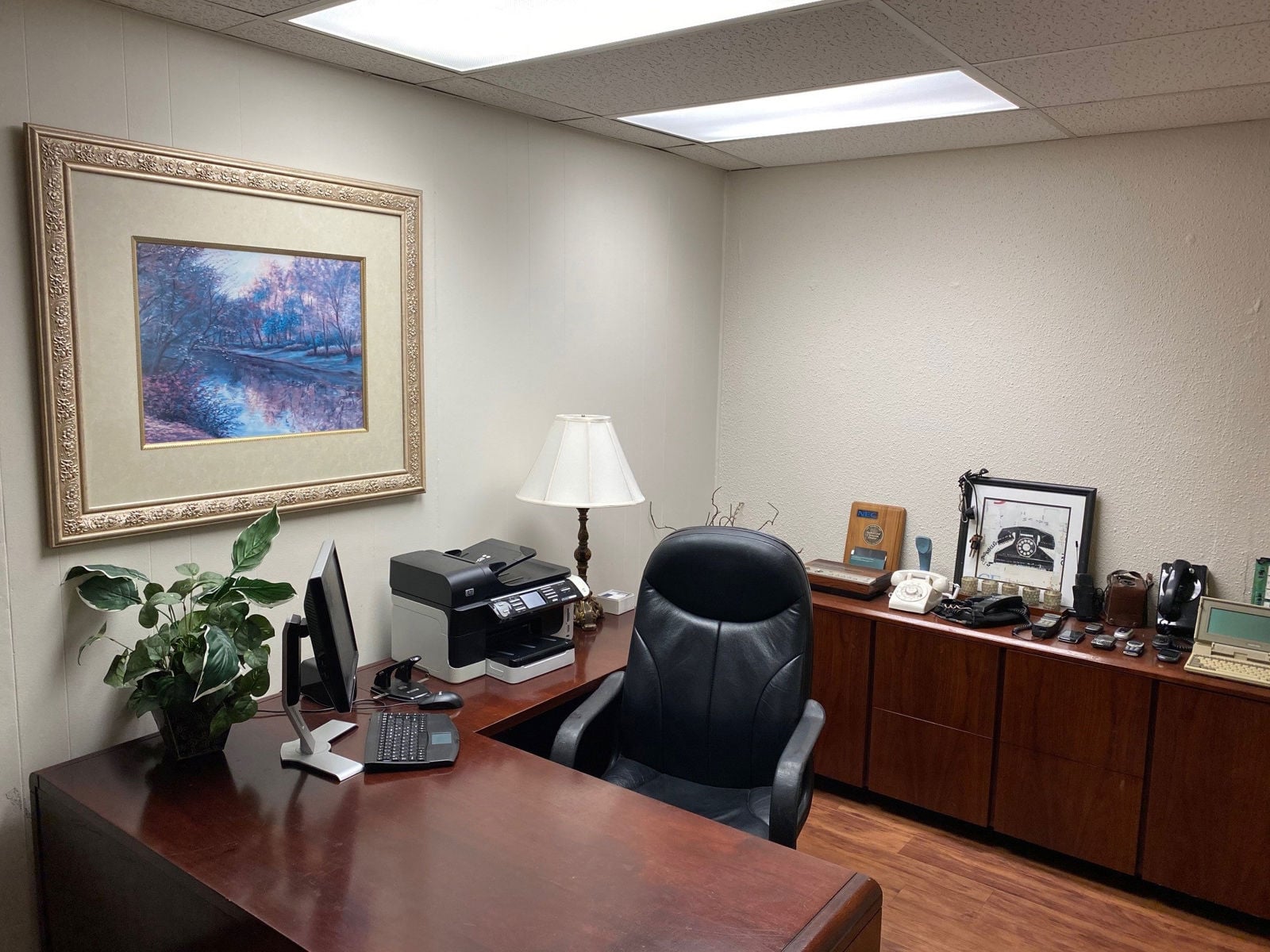 9035 Aero Office Pic