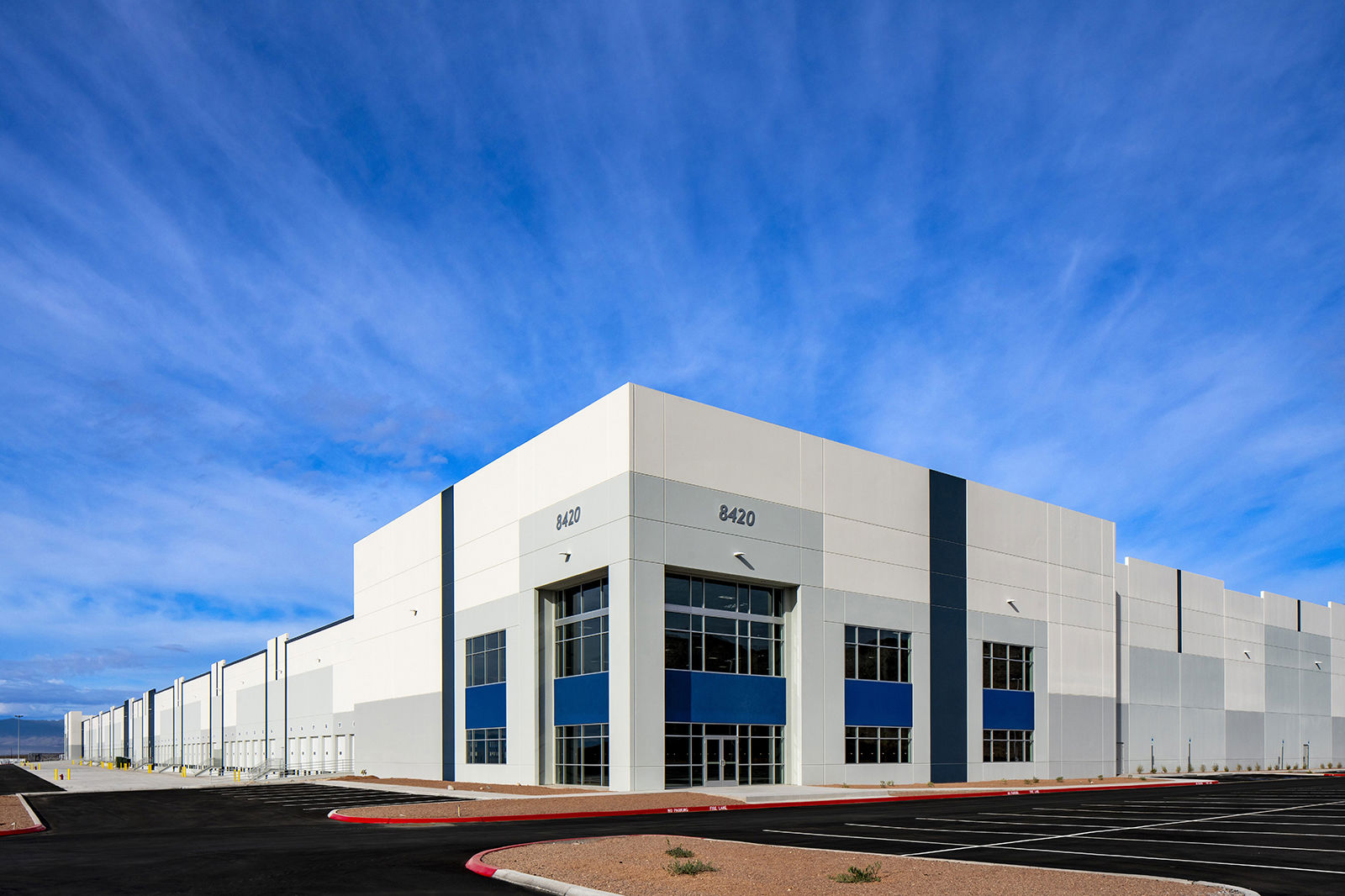 LogistiCenter_ ©501 Studios_12-21-23_5014038_global listings