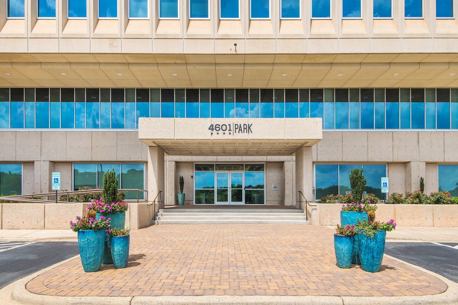 4601-Exterior-Building 3-GL