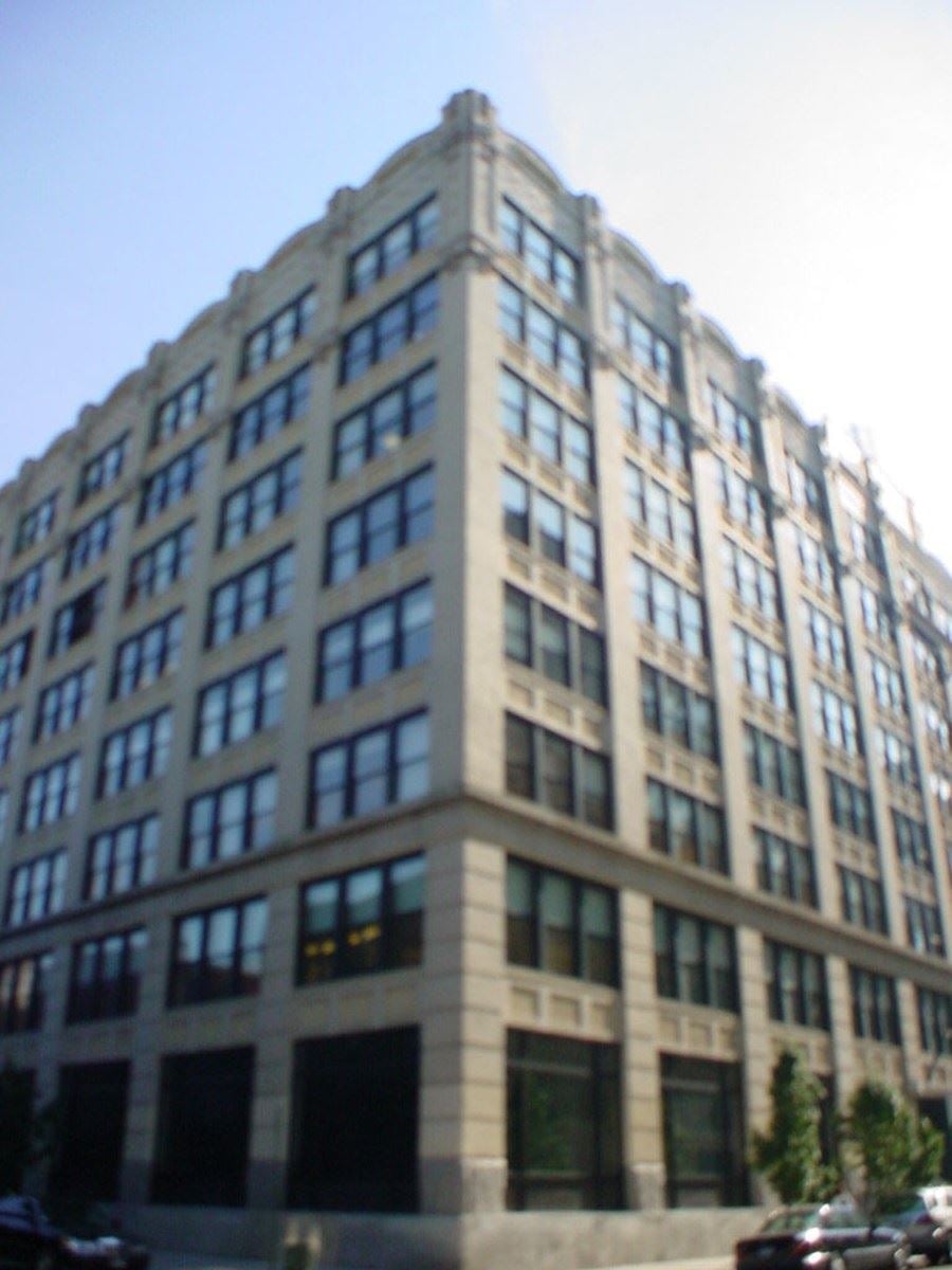 NY_New_York_95_Morton_Street_8482[1]