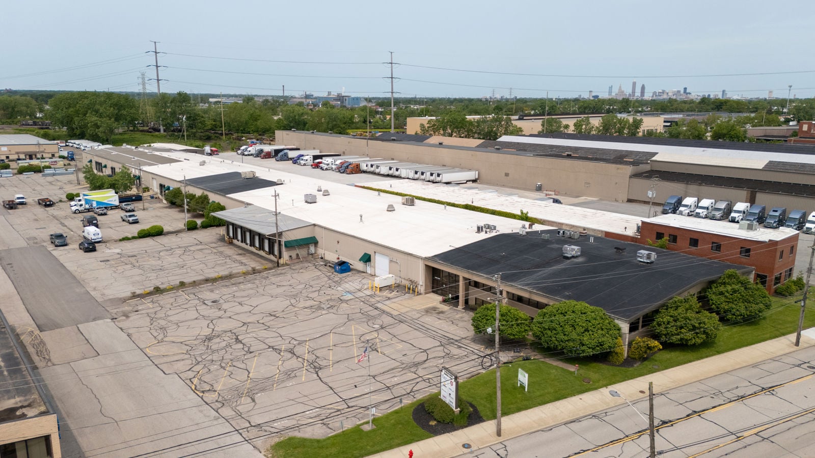 OFFICE/FLEX SPACE FOR LEASE 4564 East 71st Street - Image 1