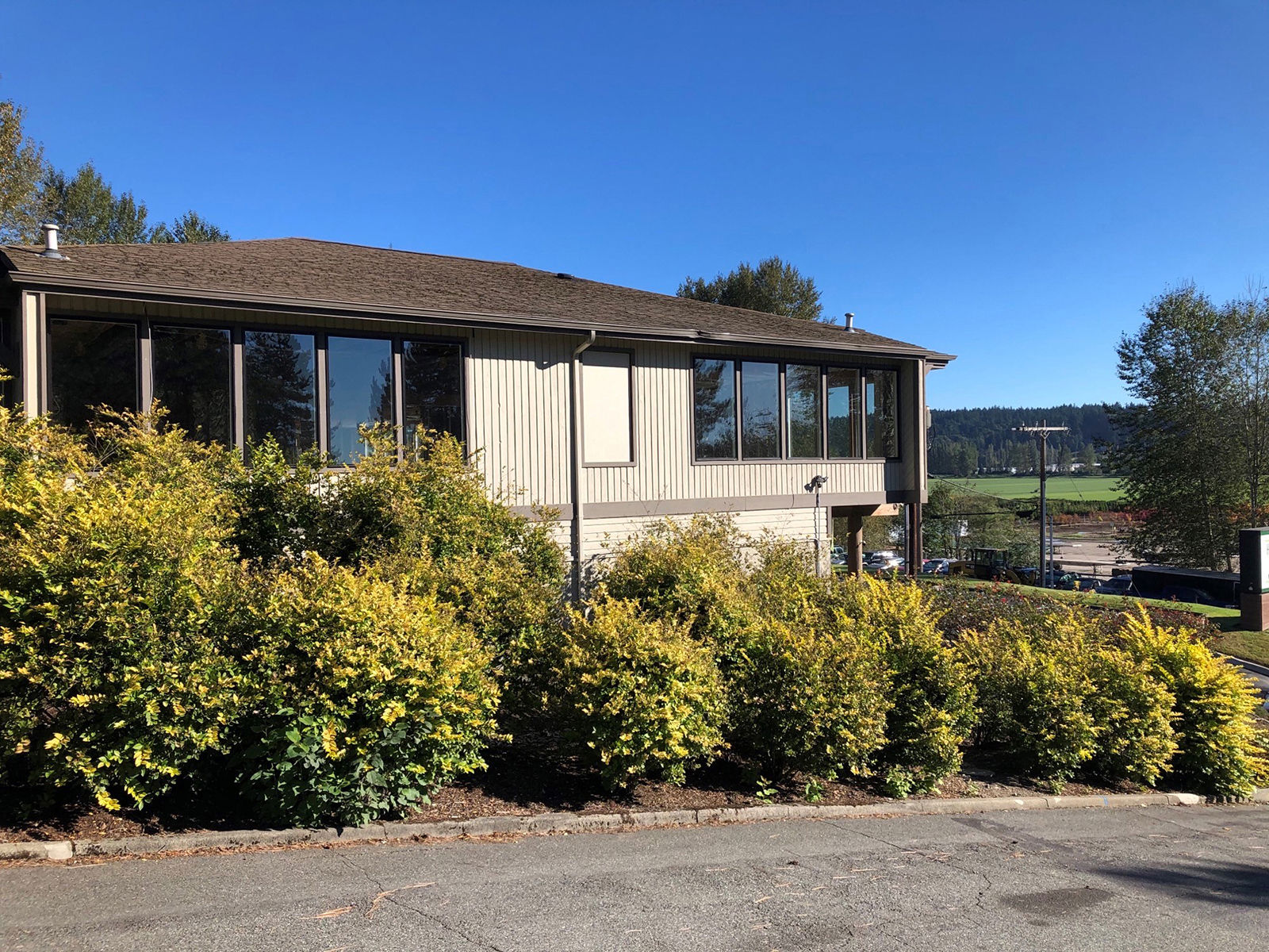 Exterior Photo 3 Back_1600px_GL