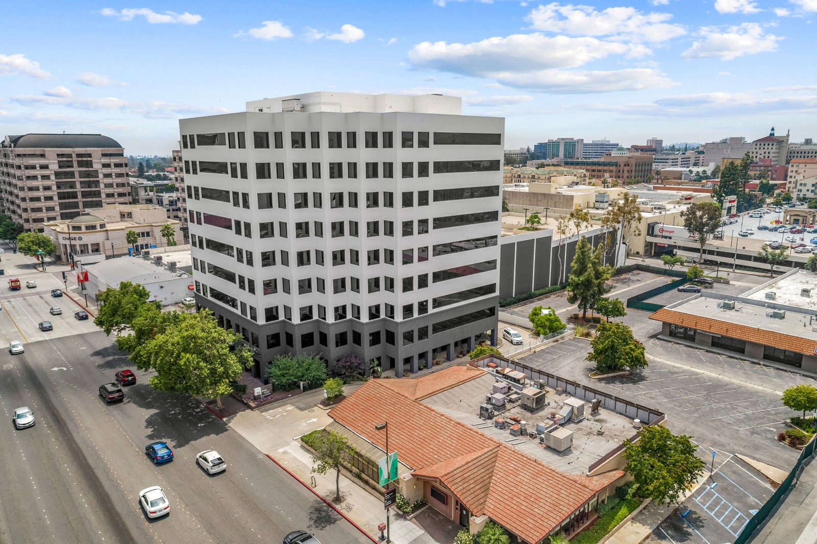 35 N Lake Ave Pasadena CA-34