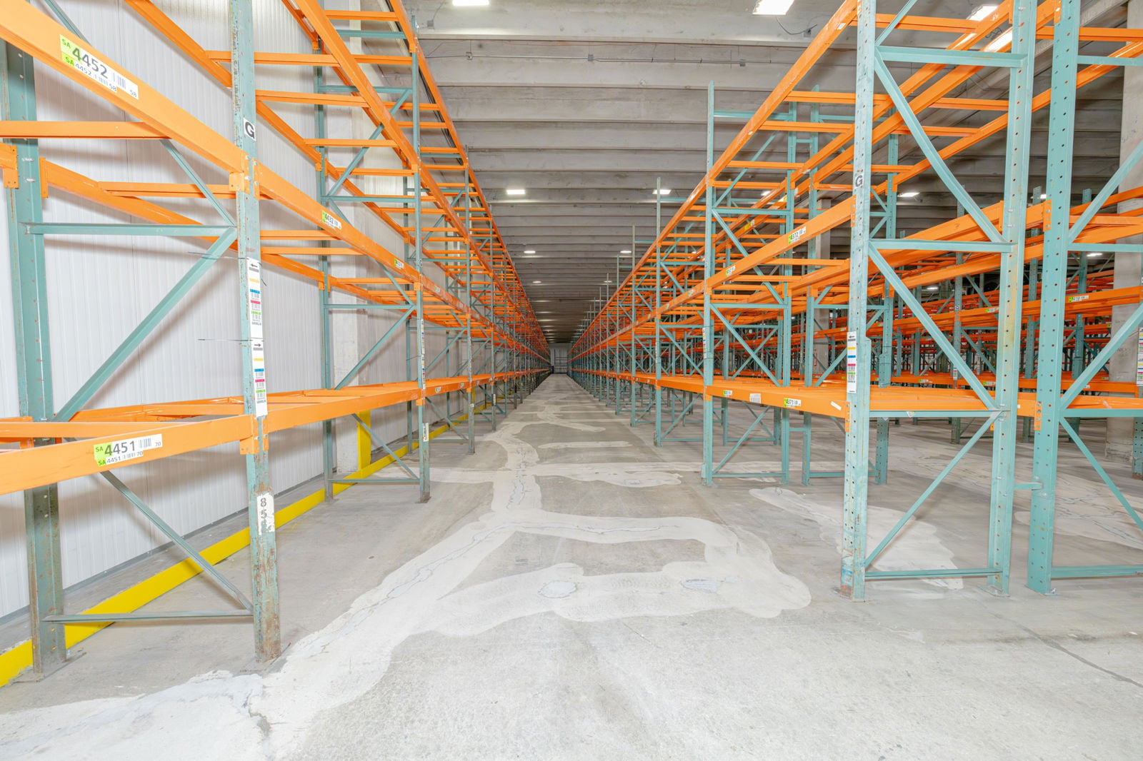Interior_B2_18770NE6Ave_55