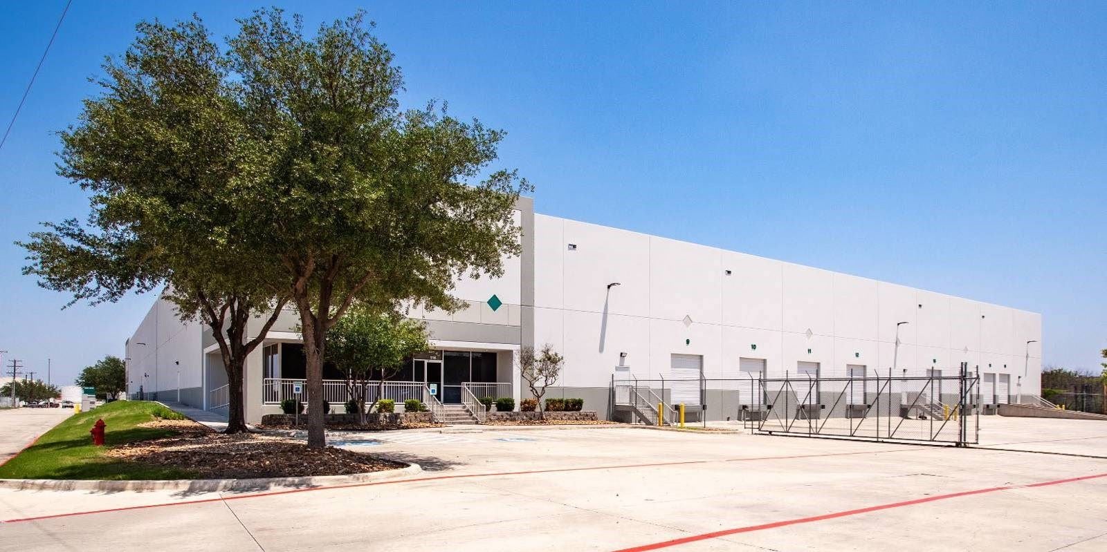 ATT Center 4, Suite 200 Flyer - IMG 01