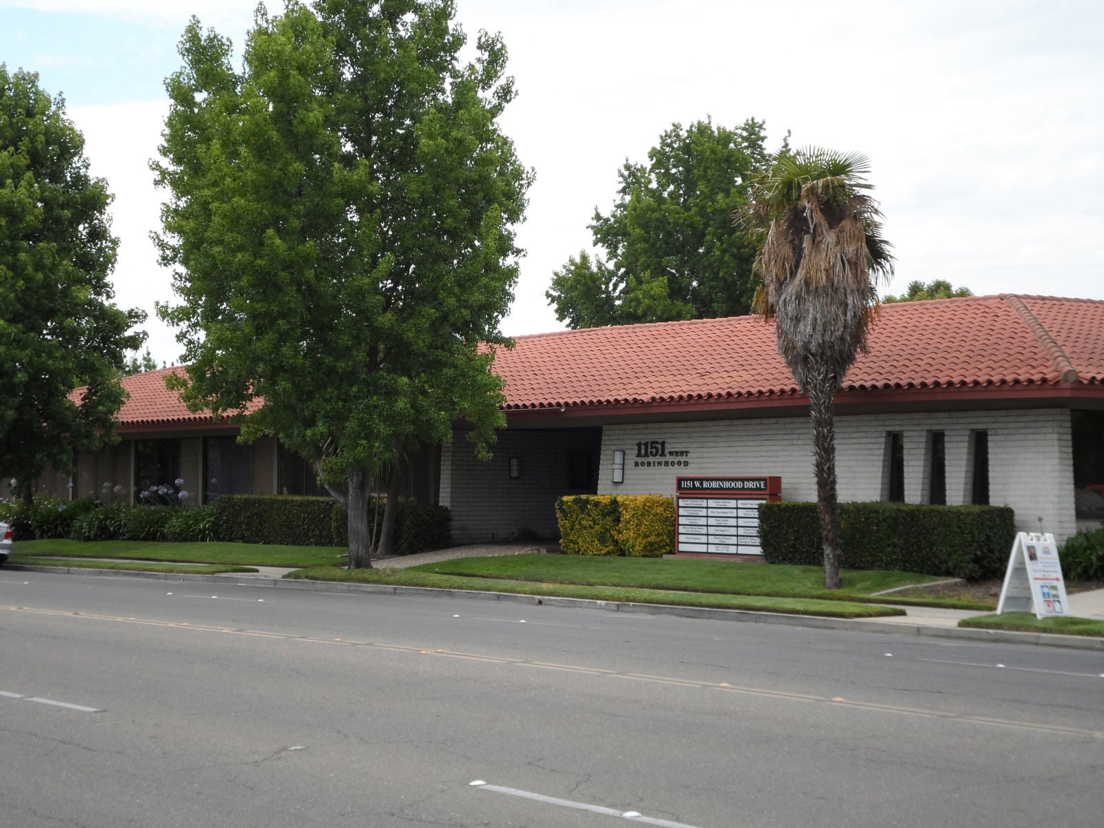 1151 W Robinhood Drive.JPG