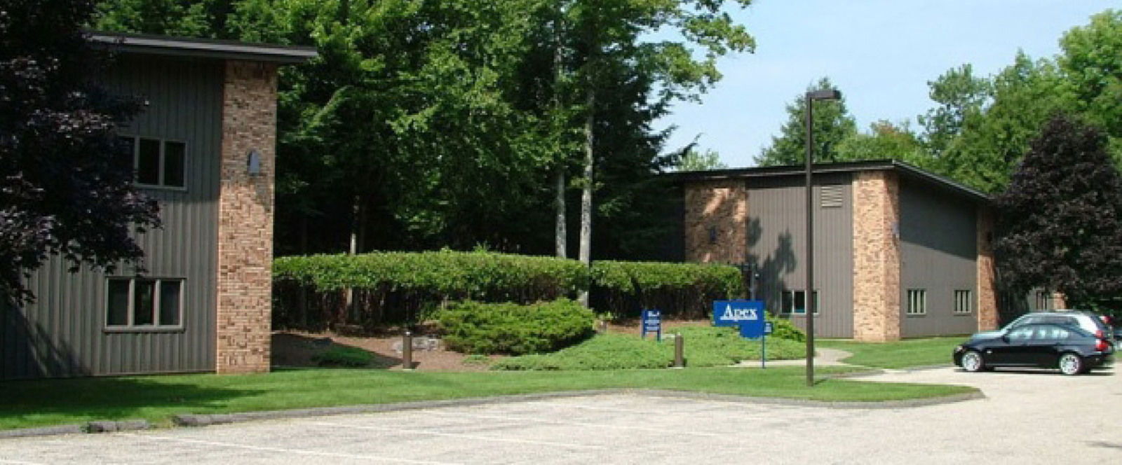 17 Downing Three pic 1