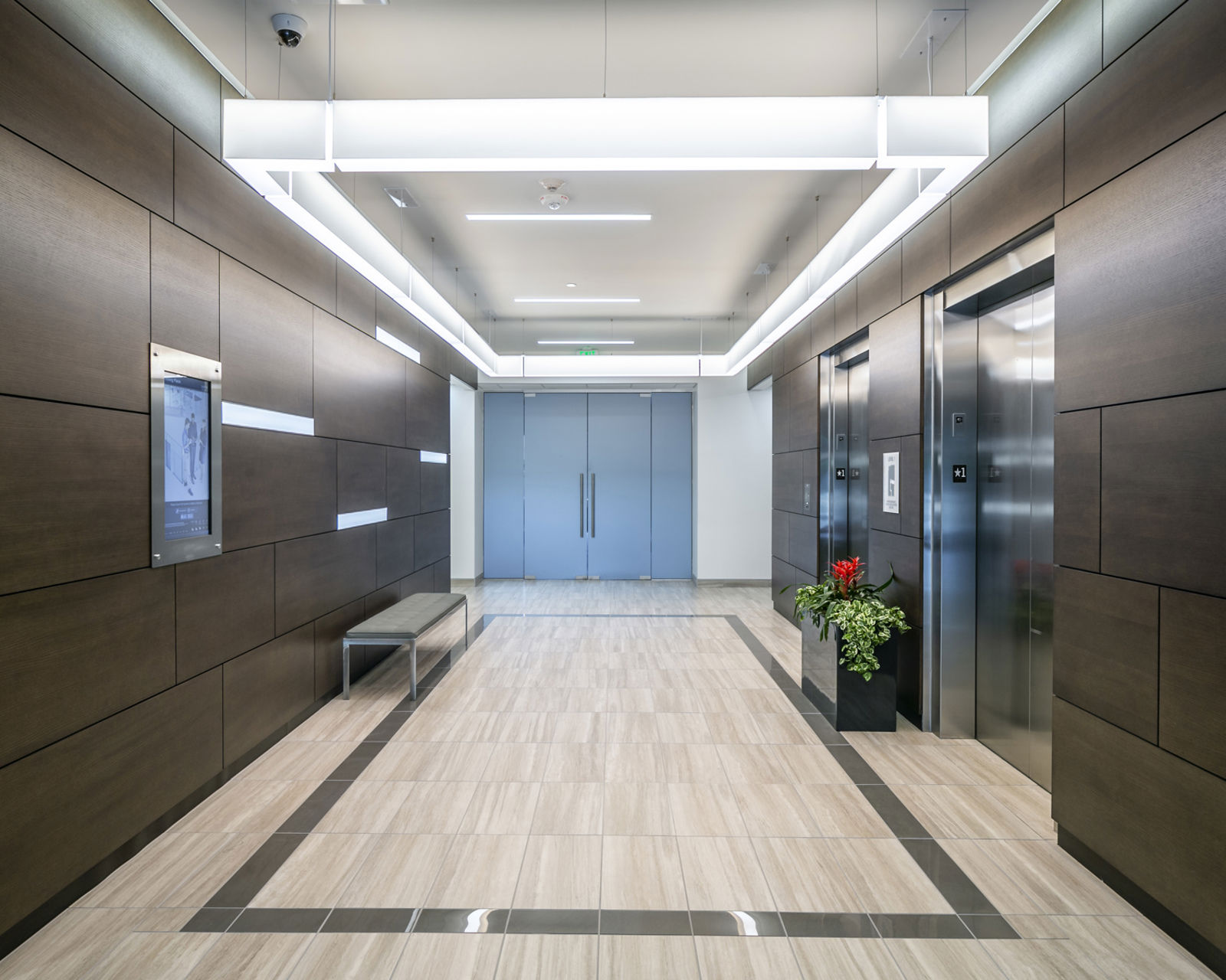 Hedwig Place-Lobby_Mabry Campbell_2020-5