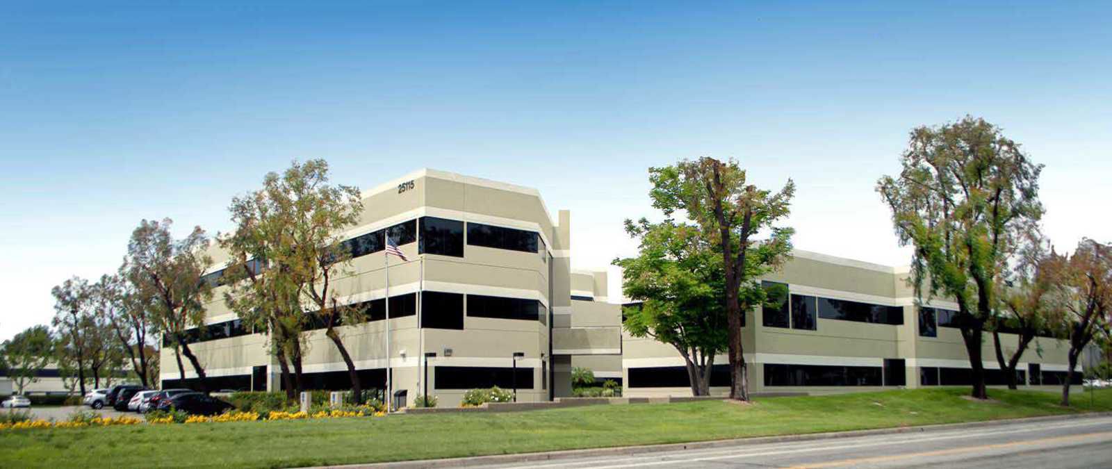 25115 Avenue Stanford