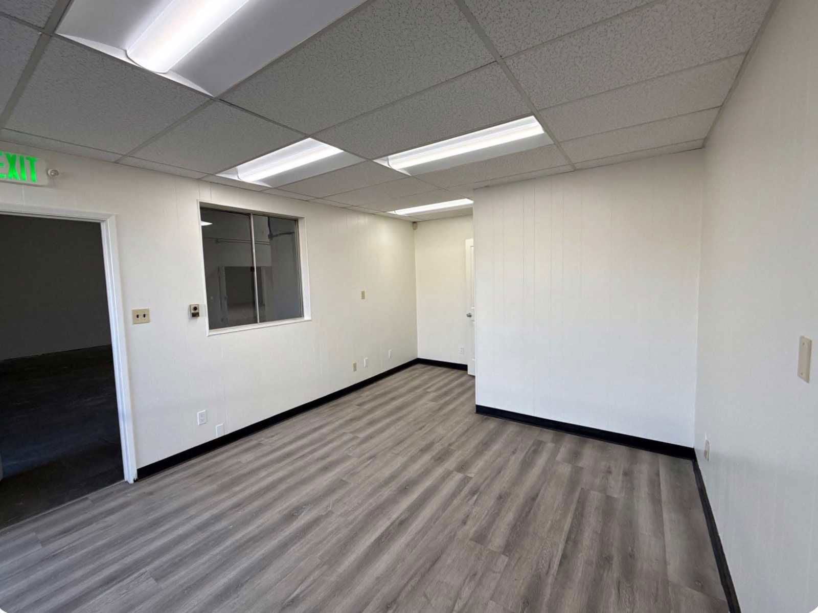 250 South Maple Ave, Suite F - interior