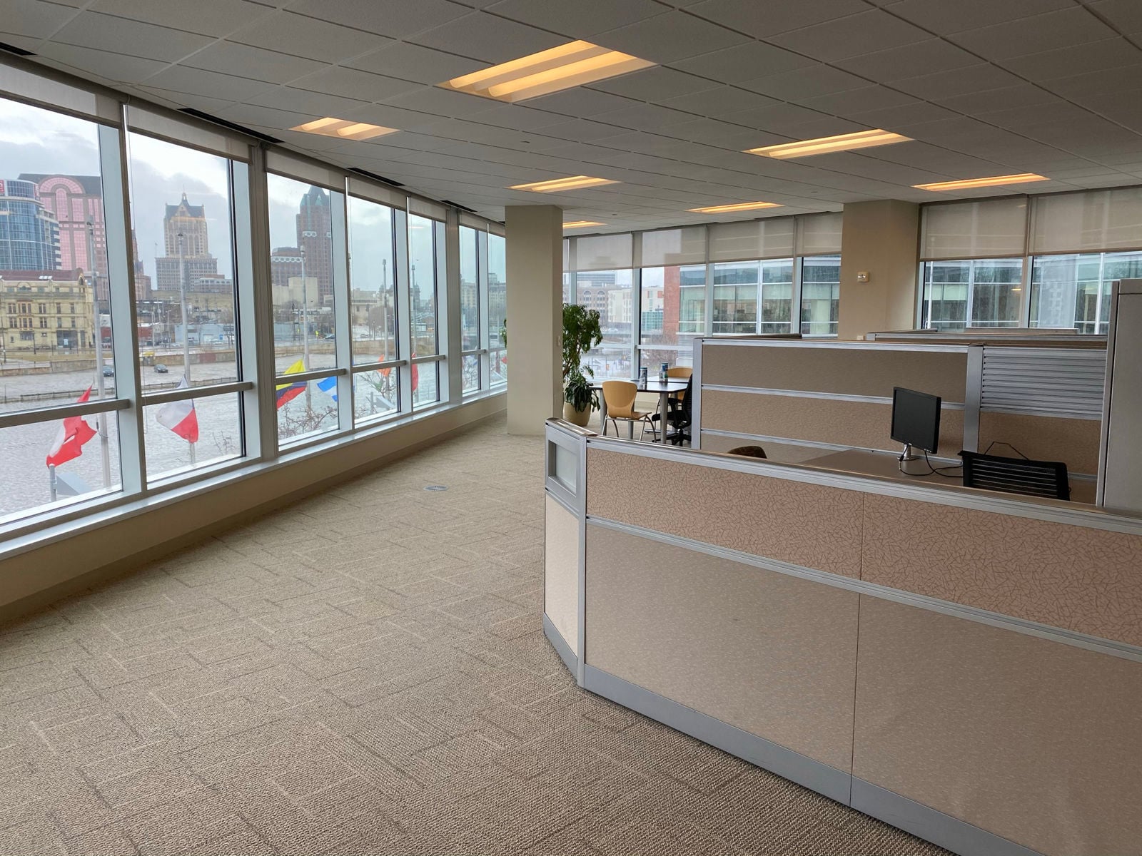 100 Manpower - interior .JPEG