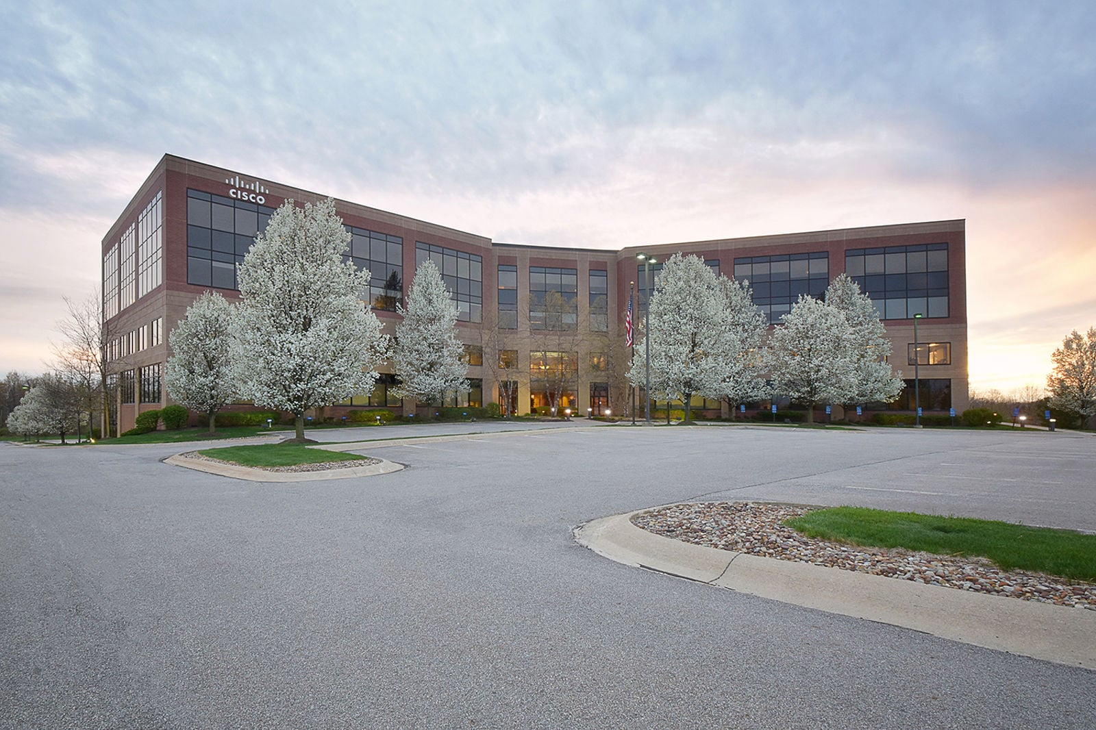 Stonegate Corporate Center 4125 Highlander Parkway - Image 1