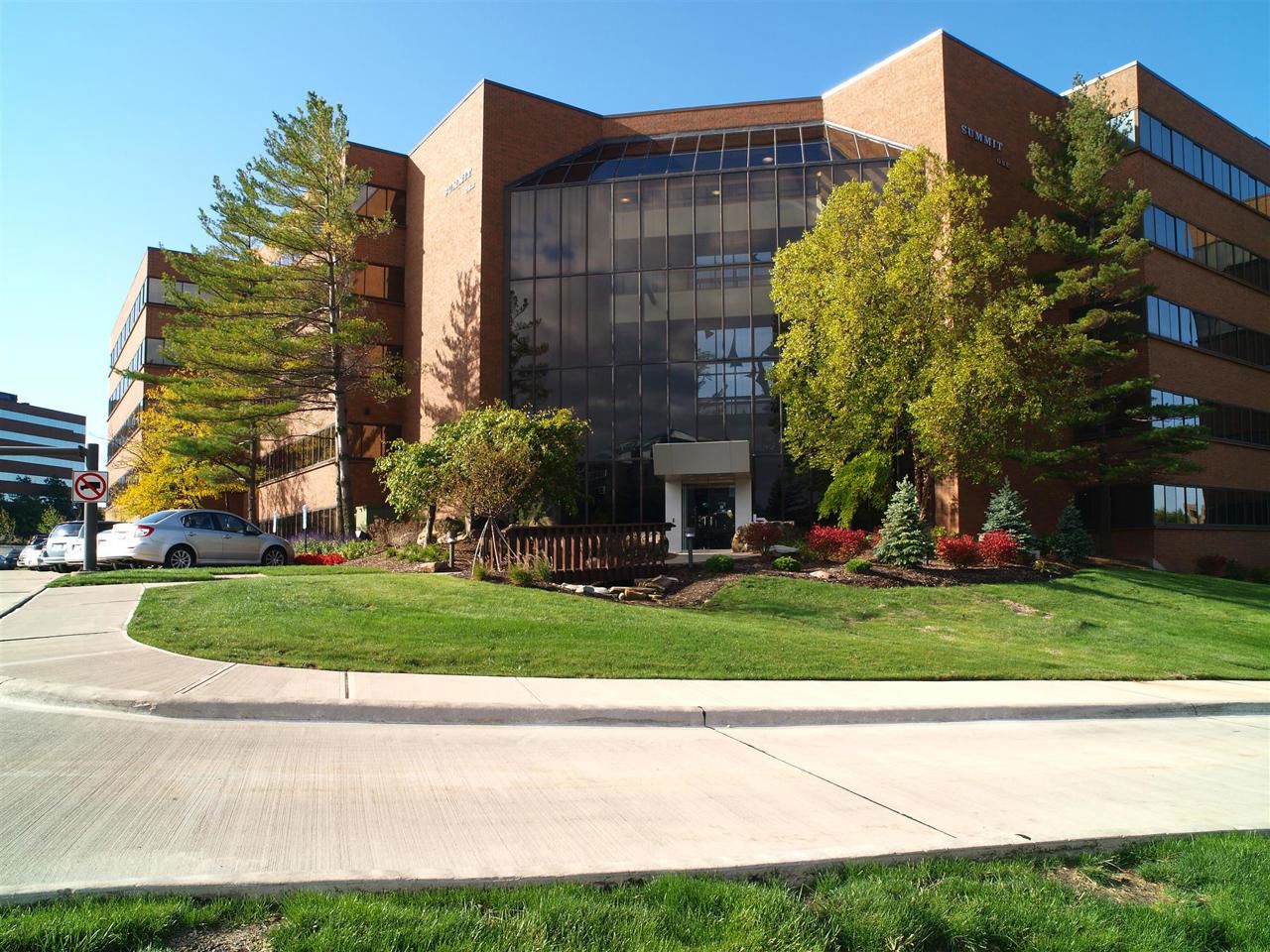 Summit 1, 4700 Rockside Road, Independence, OH, 44131