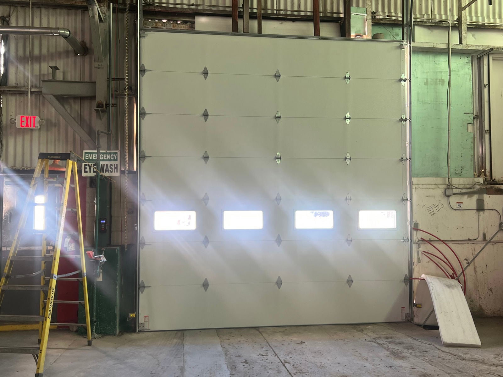 21,000 SF OF WAREHOUSE/OFFICE SPACE AVAILABLE 29000 Lakeland Boulevard - Image 4