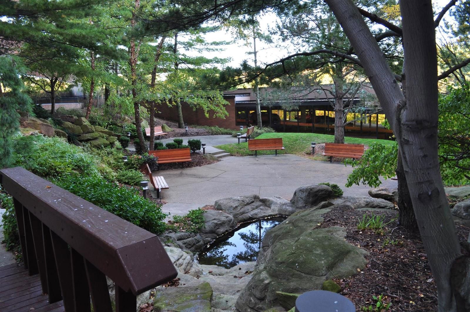 Summit Courtyard.JPG