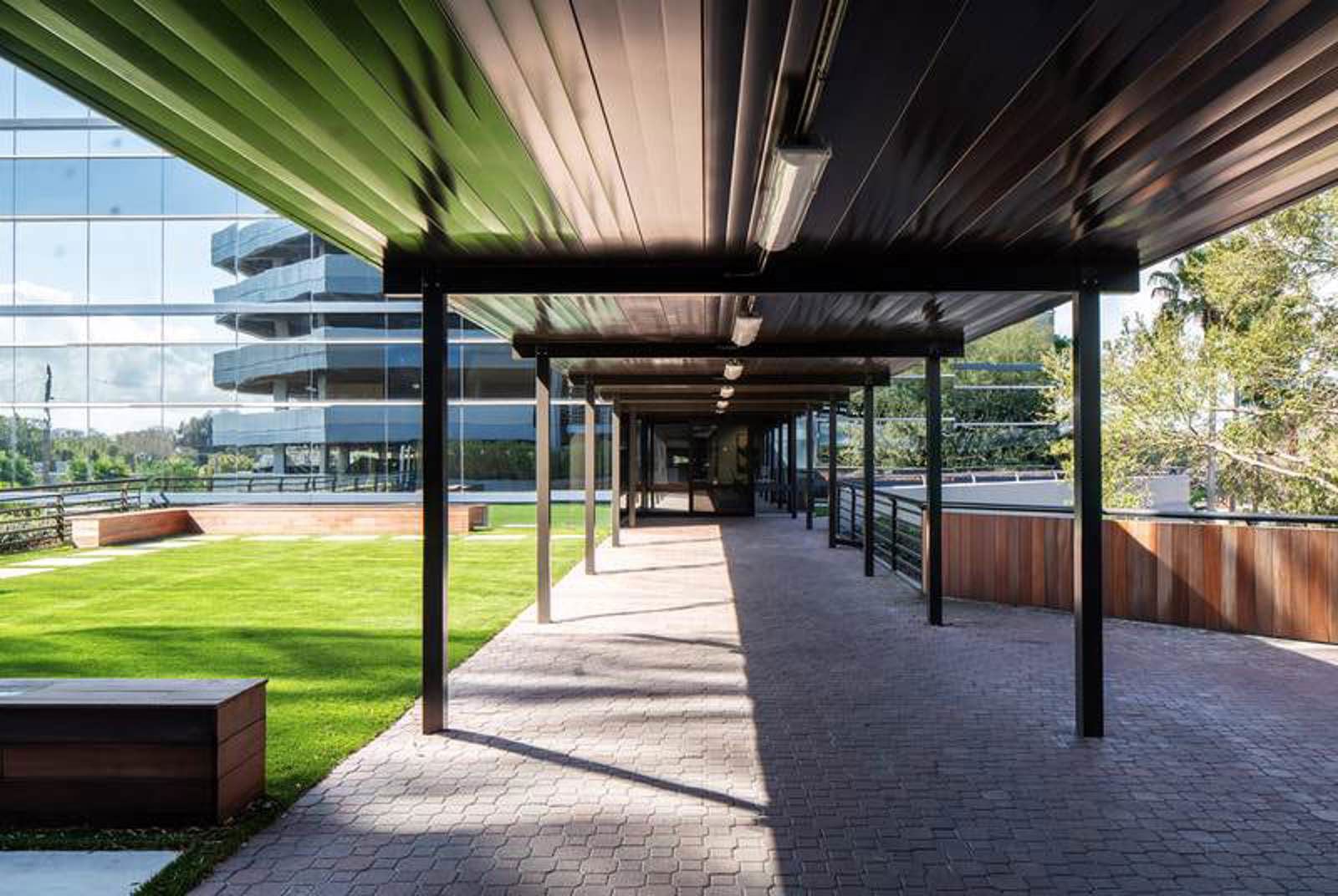 Exterior walkway 1 N. Dale Mabry