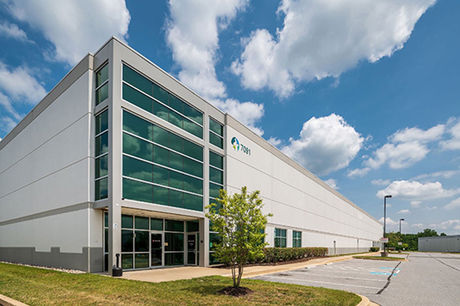 Large-Troy Hill 1 21_BROCHURE PHOTO CL