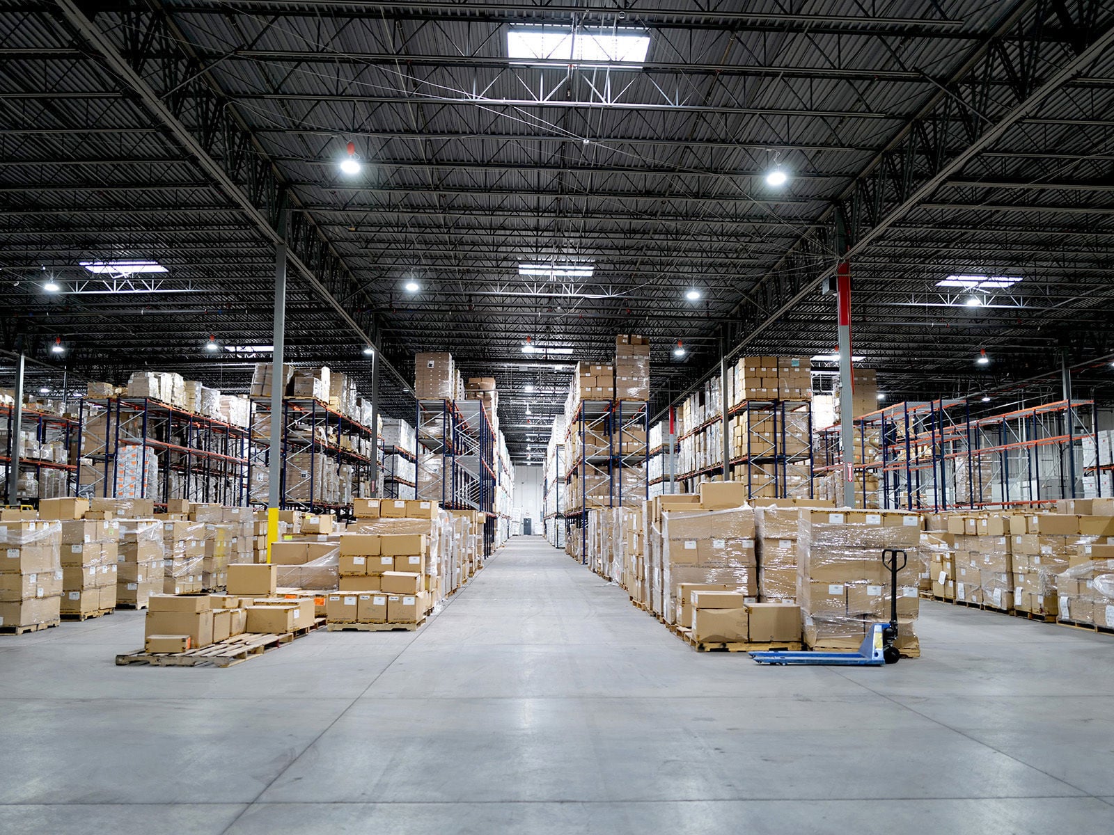 9500 Plaza Circle - Warehouse Photo