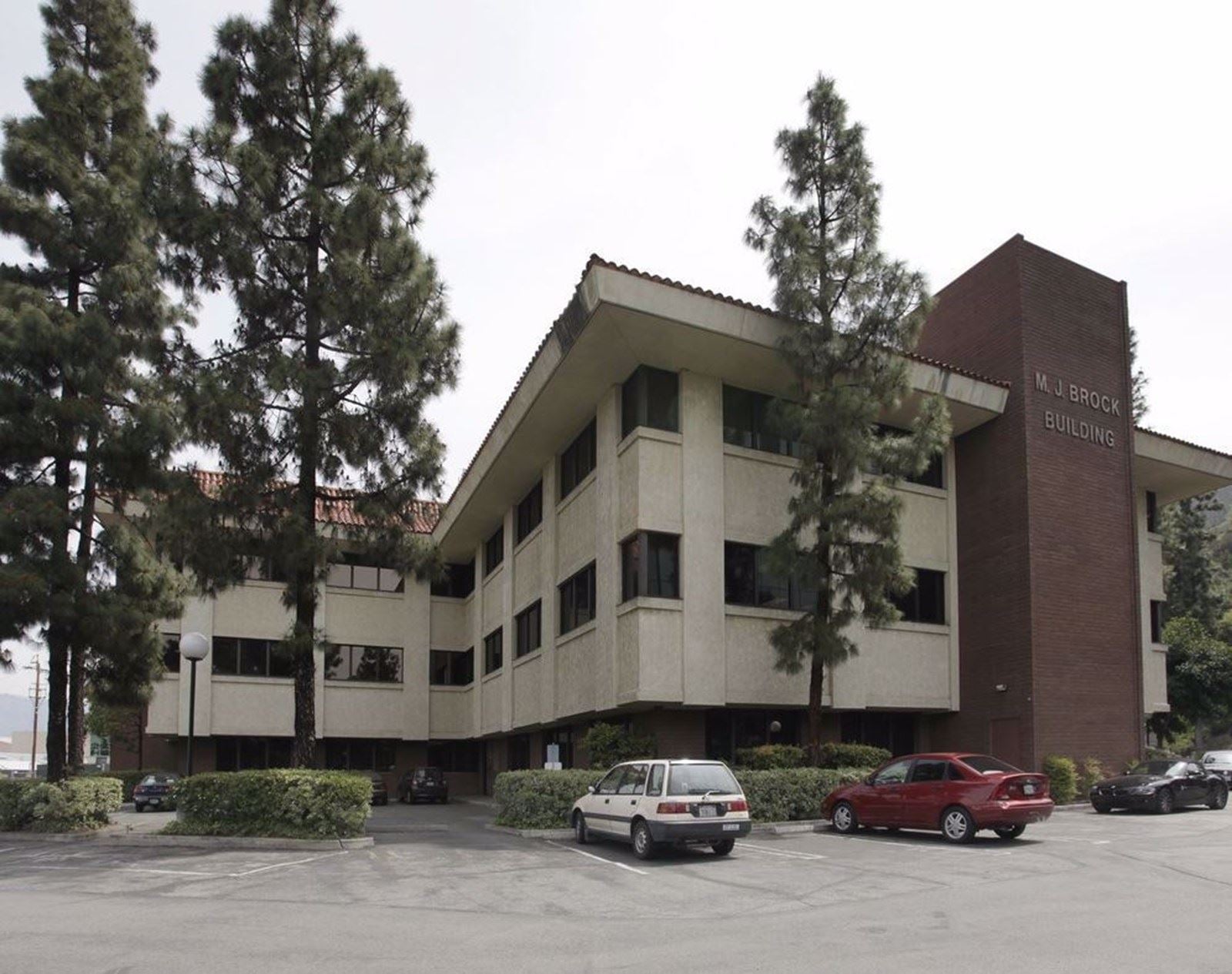 Building Photo 1.JPG