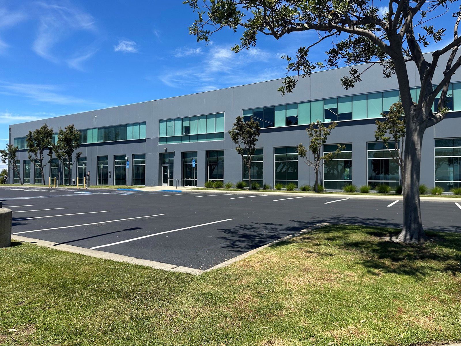 1650 Exterior South Side