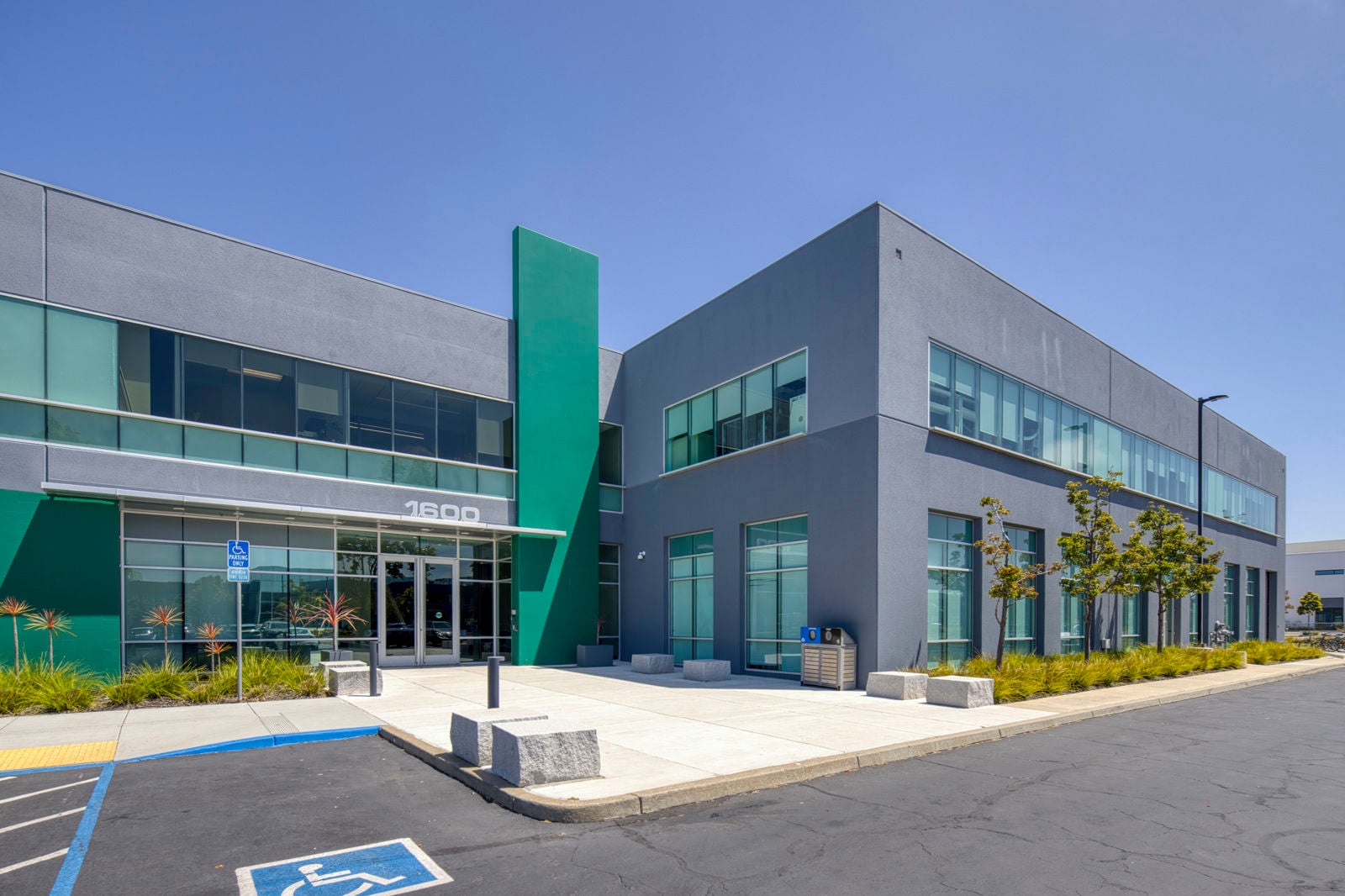 1600 Harbor Bay Pkwy_2S1A6418_hdr