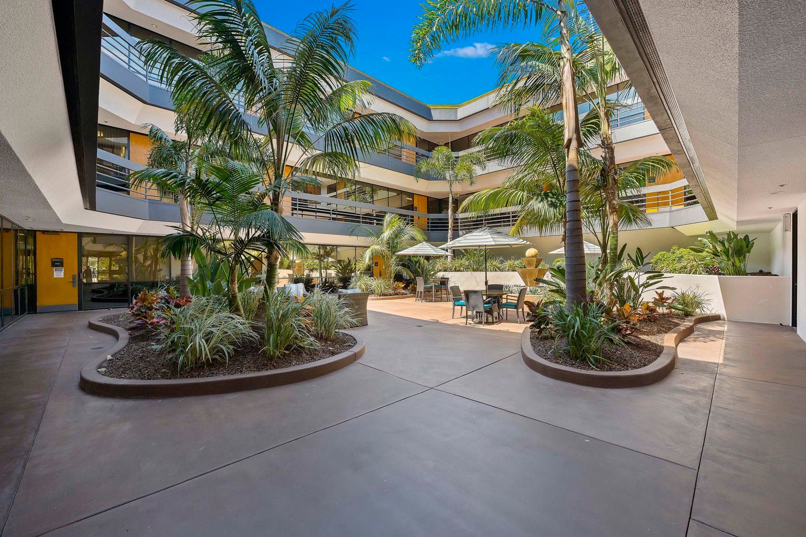 Solana Crossing 380, 420, 440 & 462 Stevens Avenue - Image 14