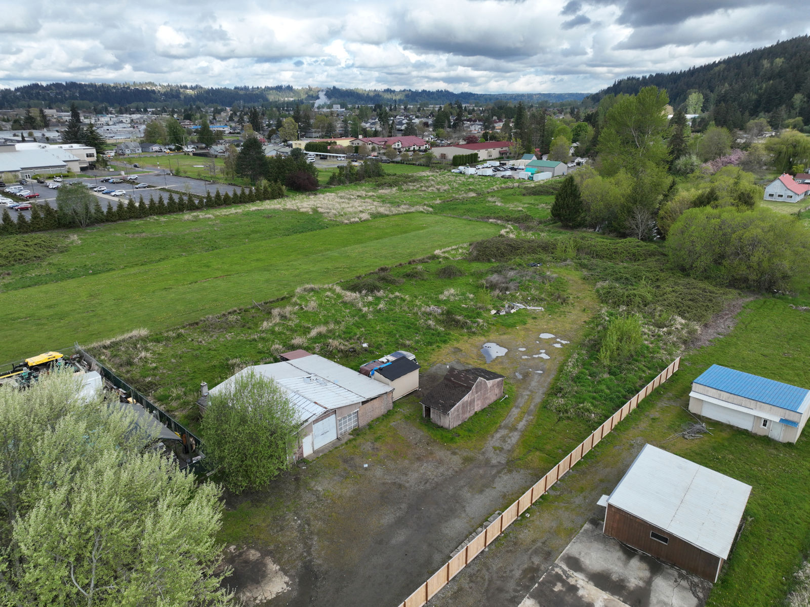 16313_4.25.22_DBI-24-e6fUTDbw-DJI_0019_Yard.JPG