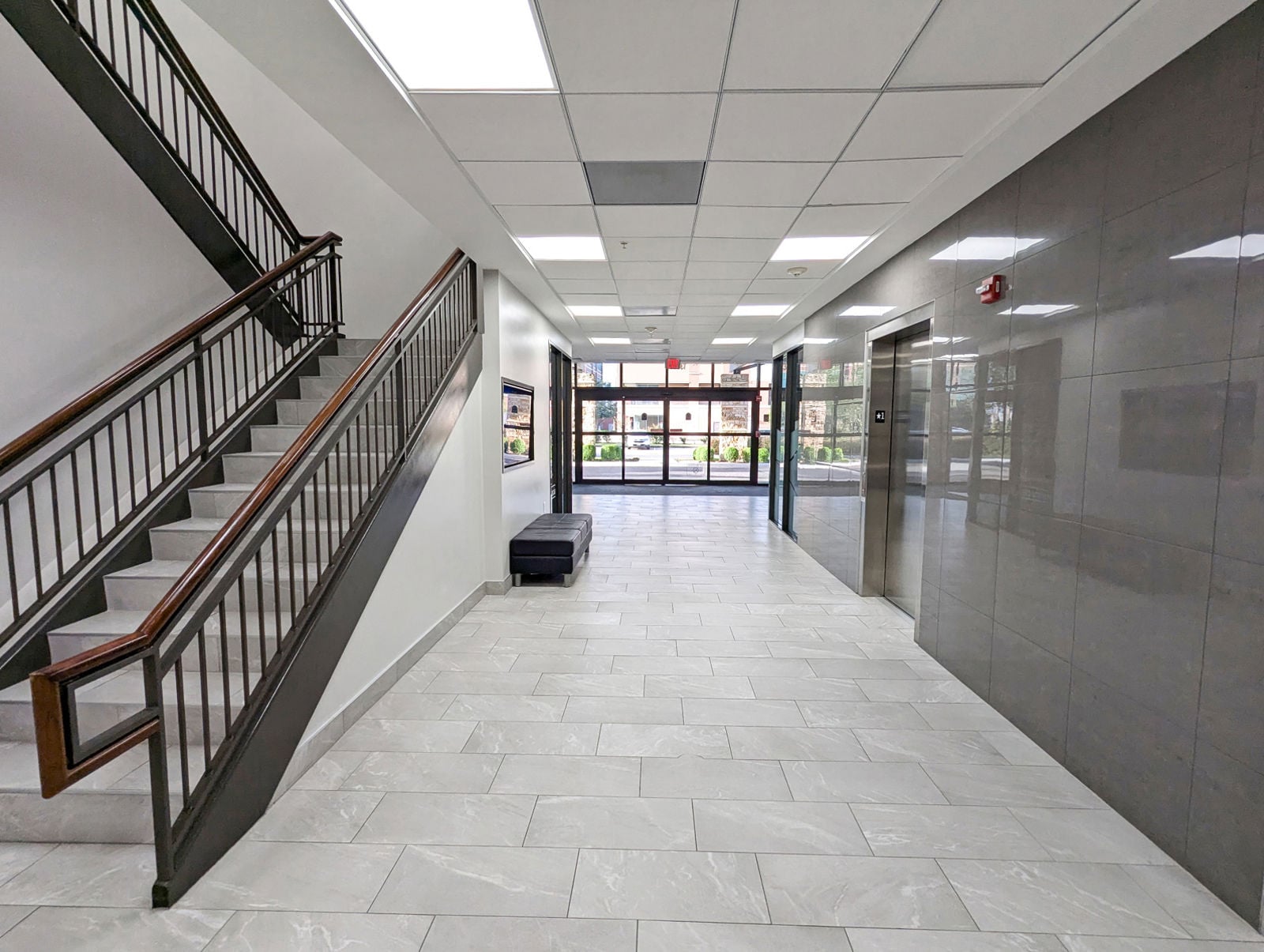 HARGRAVE_131550469 E