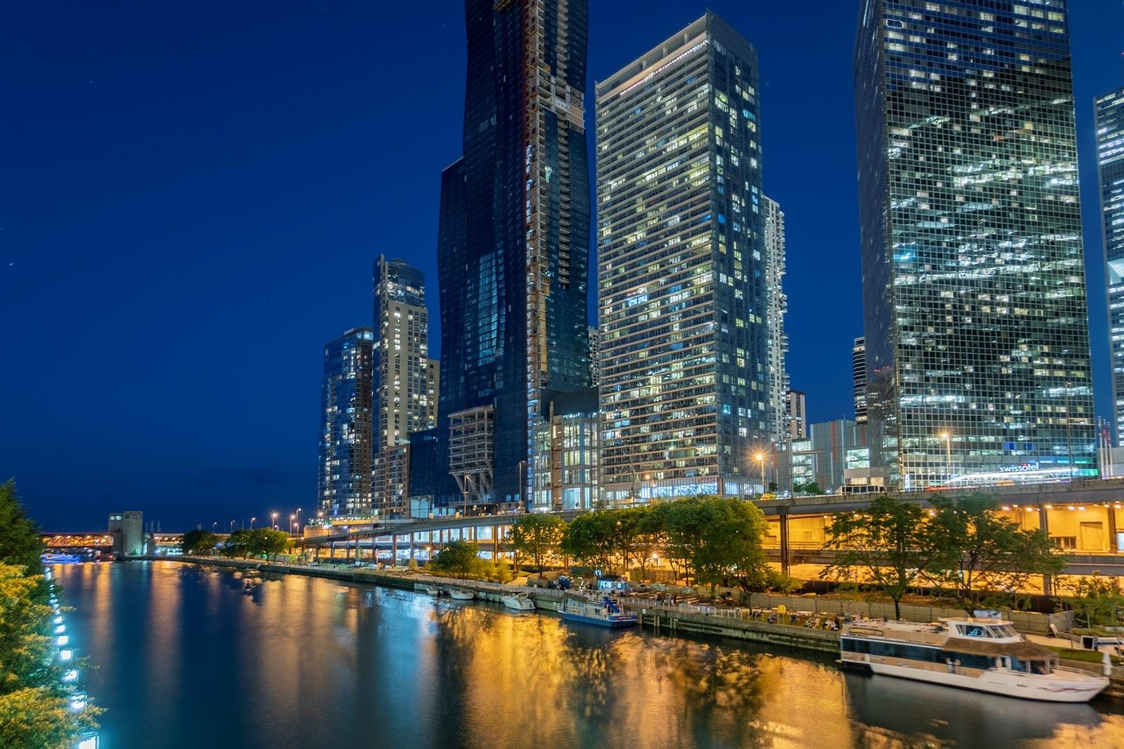 Coast at Lakeshore East (227).JPG