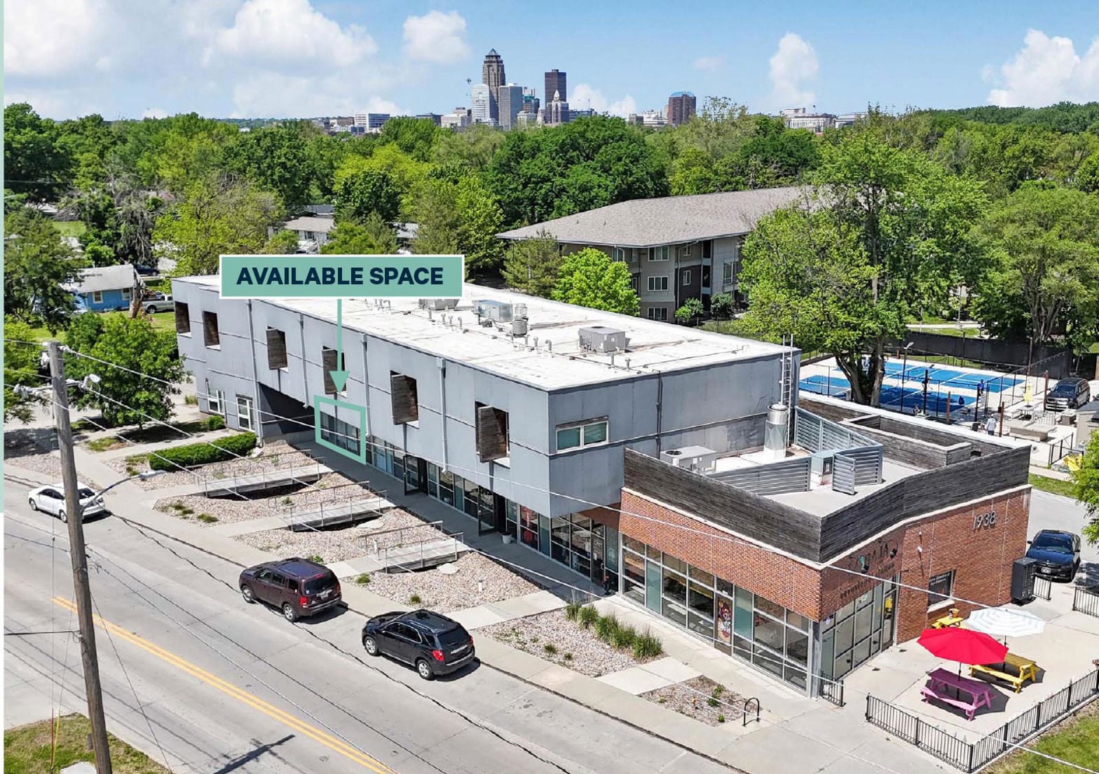 1938 SE 6th St_Sevastopol Station_RETAIL-1