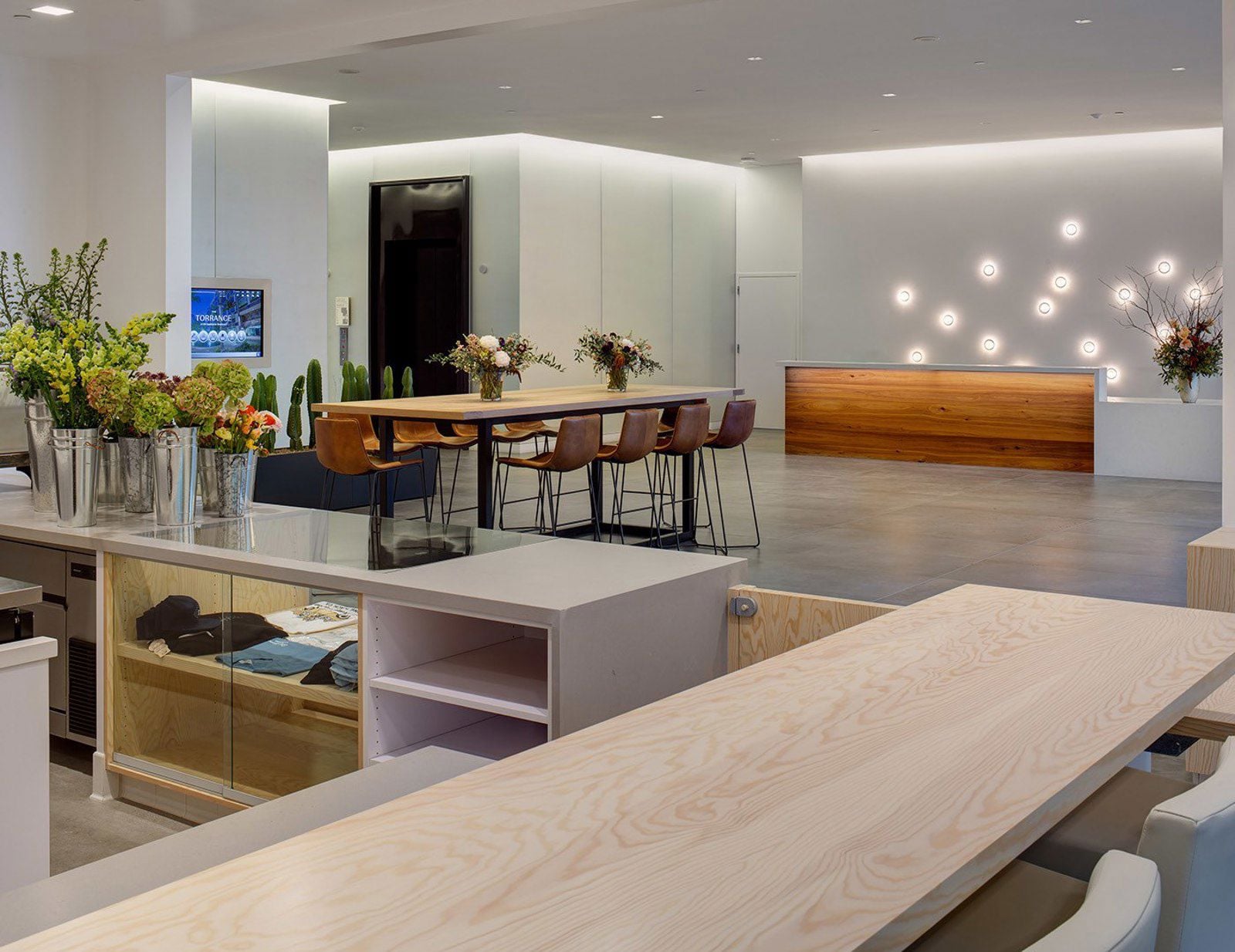 The Torrance building photo 2