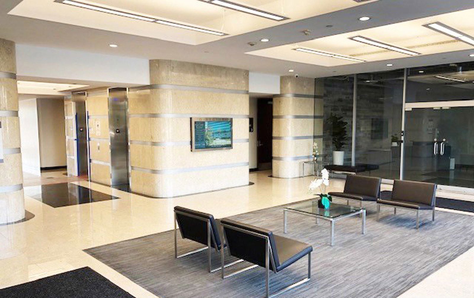 Logos Tower_Interior2