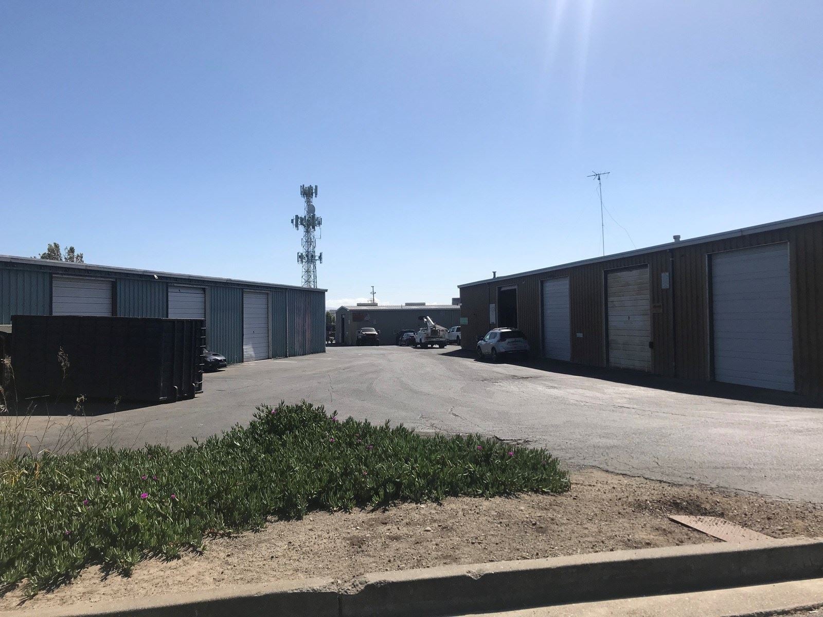 2000 - 2060 Warm Springs Ct