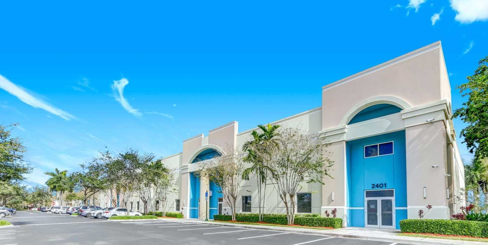 32,000 SF Monarch Commerce Center SALE