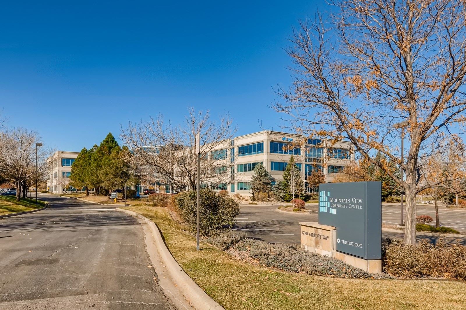 Mountain View Corporate Center-print-002-065-Mountain View Corporate Center-3600x2391-300dpi