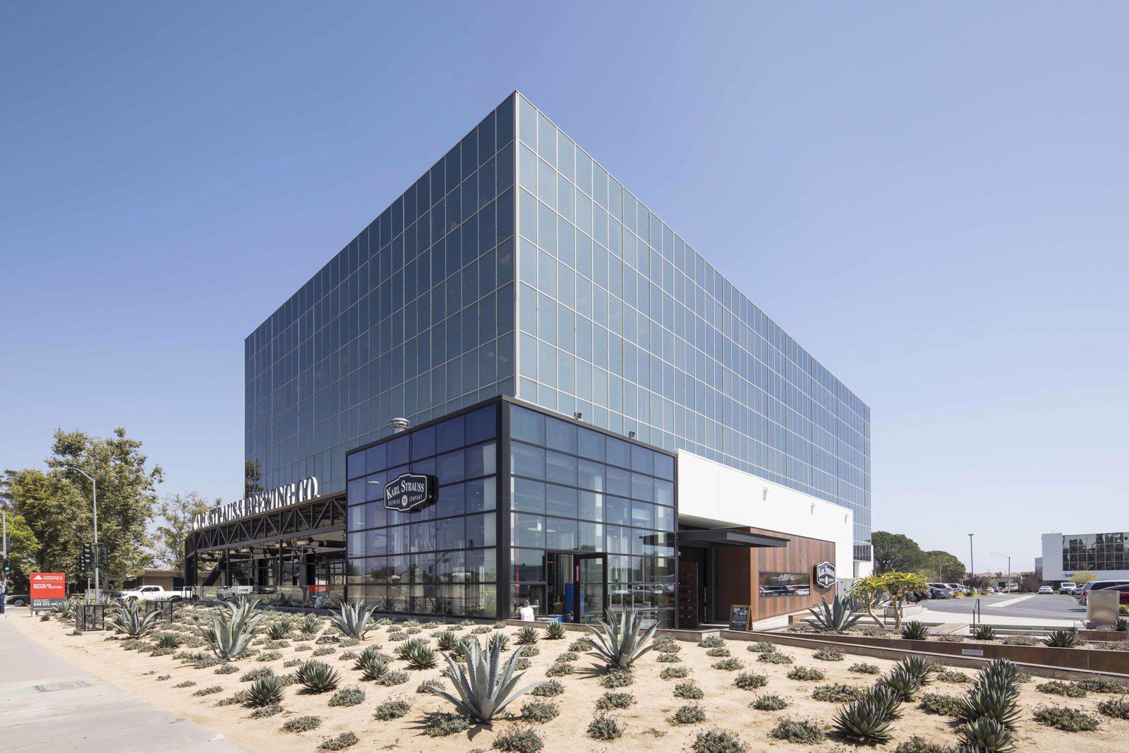 AXS18_EXT_061_reduced_2390